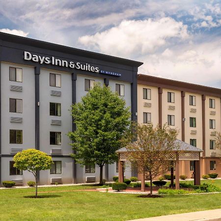 Days Inn And Suites By Wyndham Hammond, In Exterior photo
